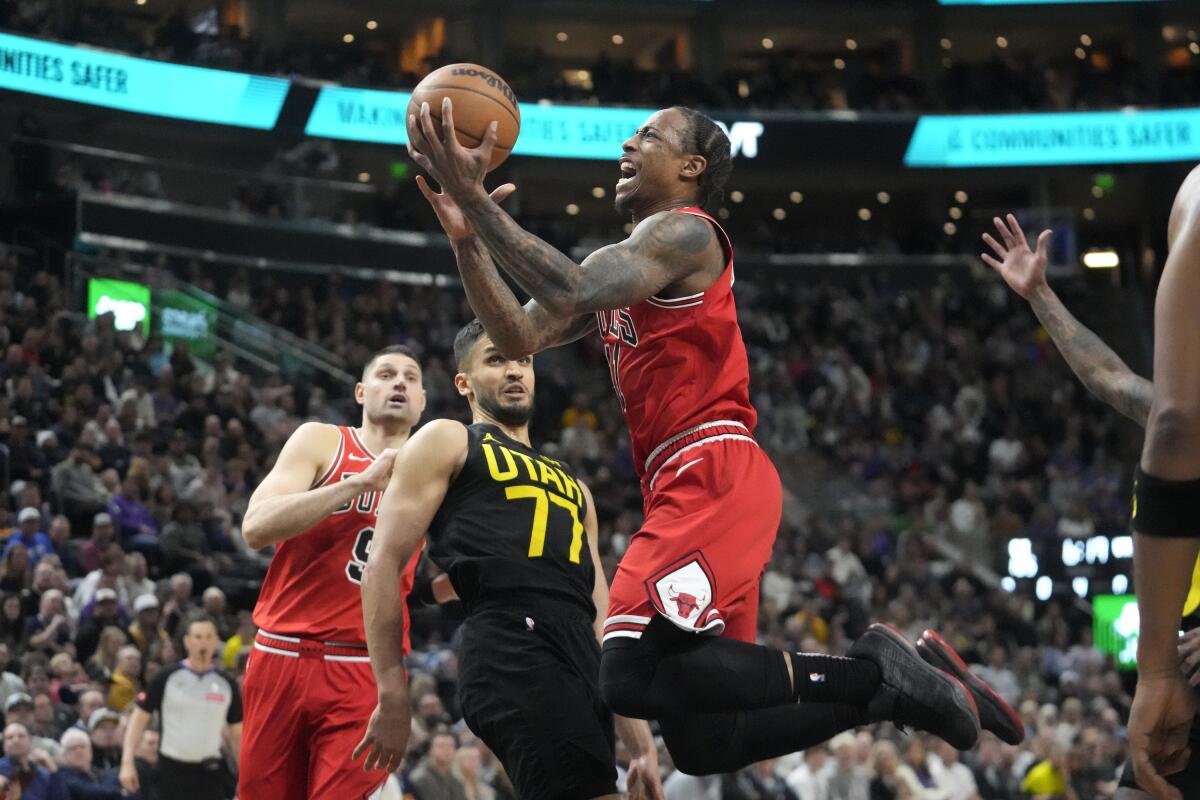 DeMar DeRozan scores 29, Bulls edge Jazz 119-117 - The San Diego